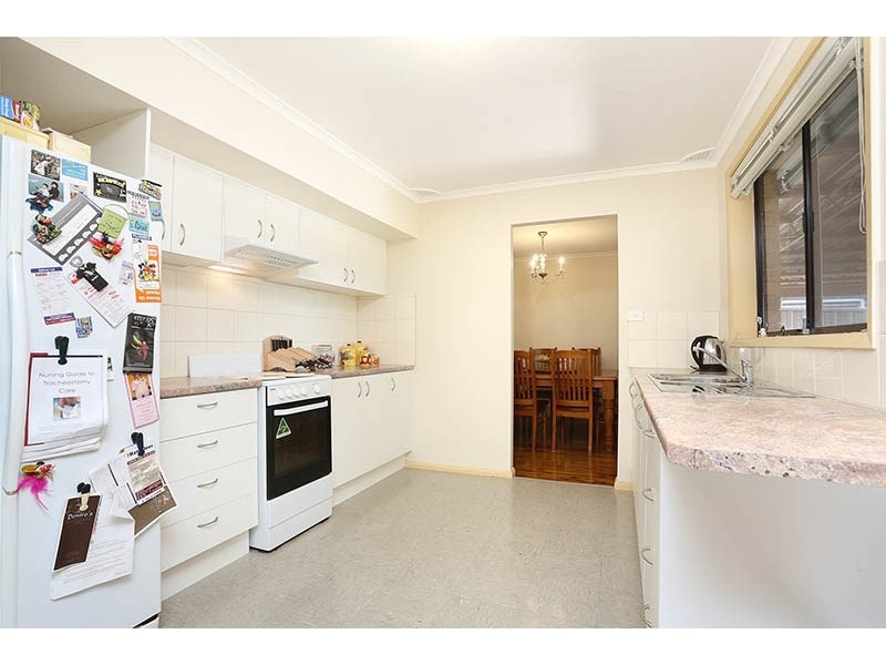 27 Kalang Road, Edensor Park NSW 2176