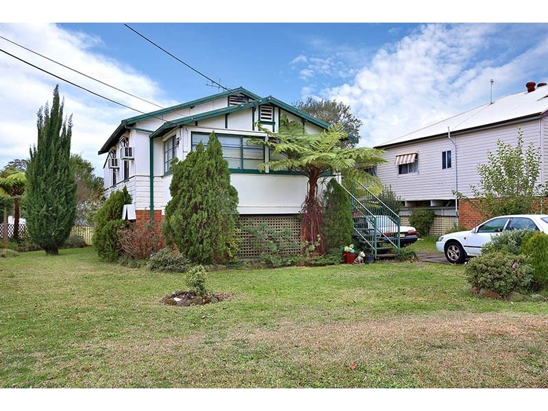 17 Riverview Road, Fairfield NSW 2165