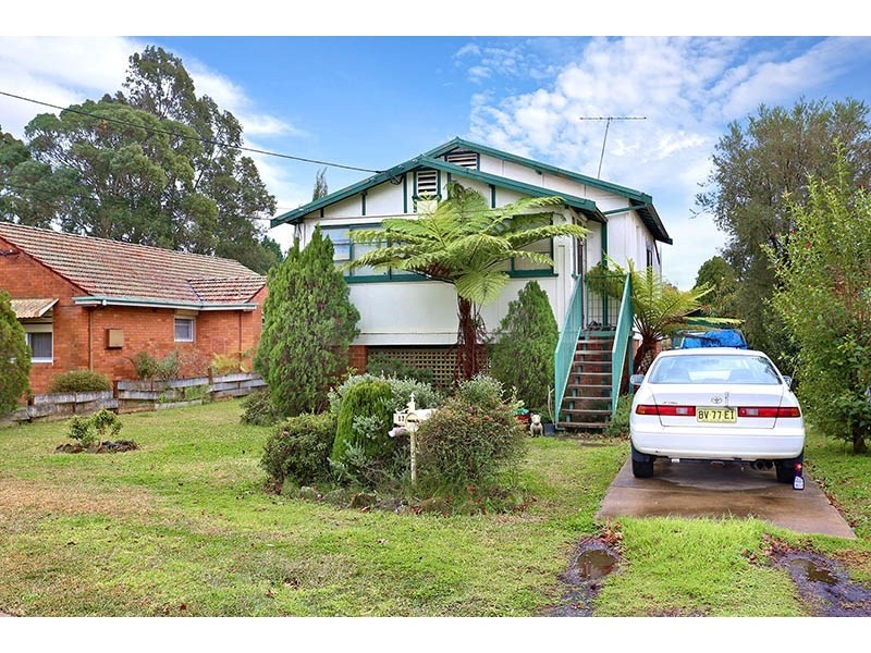 17 Riverview Road, Fairfield NSW 2165