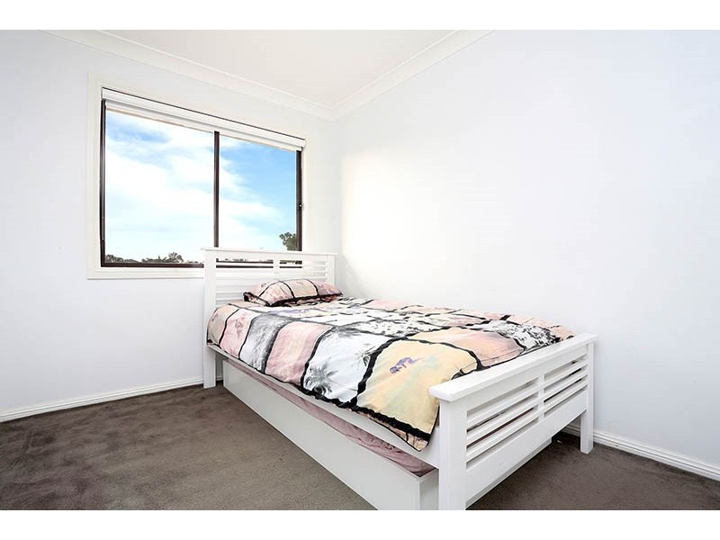 35 Mulligan Street, Bossley Park NSW 2176