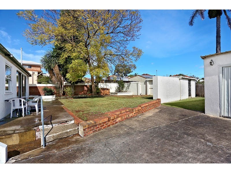 12 Slender Avenue, Smithfield NSW 2164