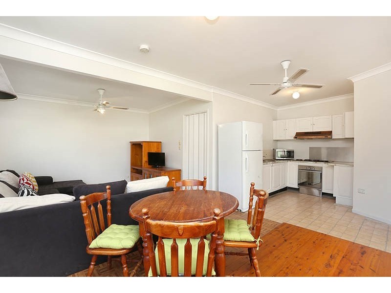 9 Quiros Avenue, Fairfield West NSW 2165