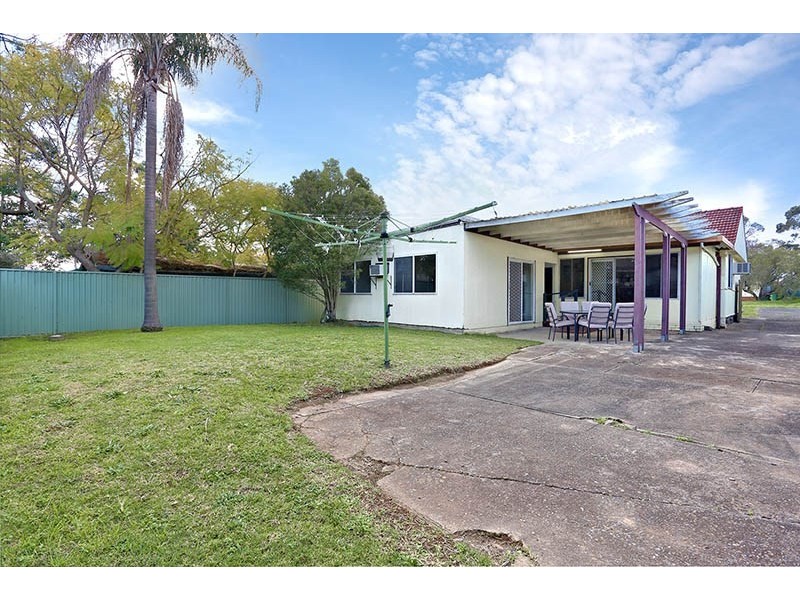 9 Quiros Avenue, Fairfield West NSW 2165