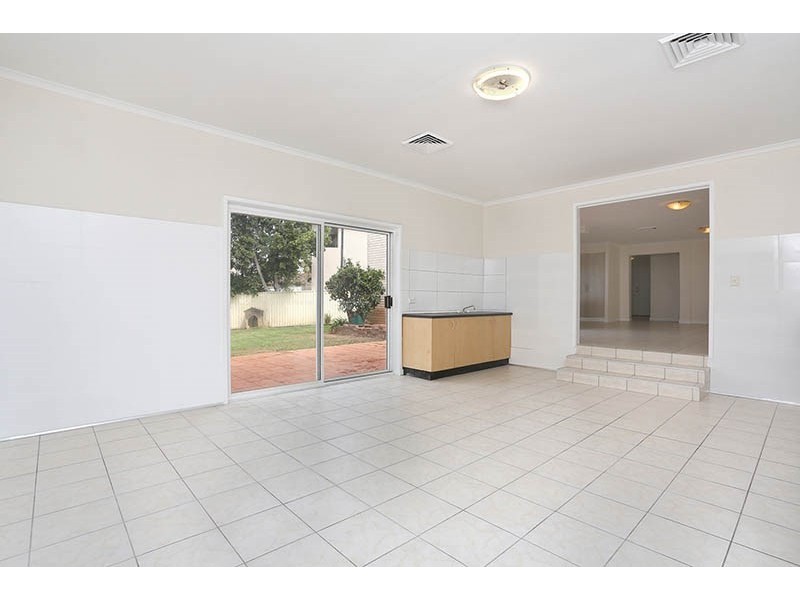 3 Rabaul Close, Bossley Park NSW 2176