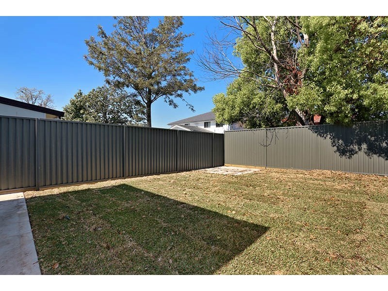 17 and 17a Avisford Street, Fairfield NSW 2165
