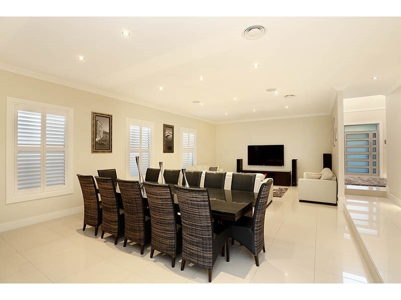 10 Piper Street, West Hoxton NSW 2171