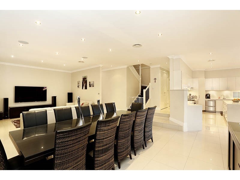 10 Piper Street, West Hoxton NSW 2171