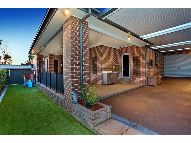 10 Piper Street, West Hoxton NSW 2171