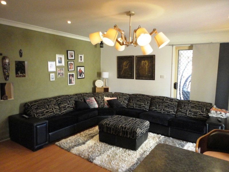 28 Bugong Street, Prestons NSW 2170