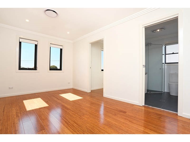 17 Avisford Street, Fairfield NSW 2165