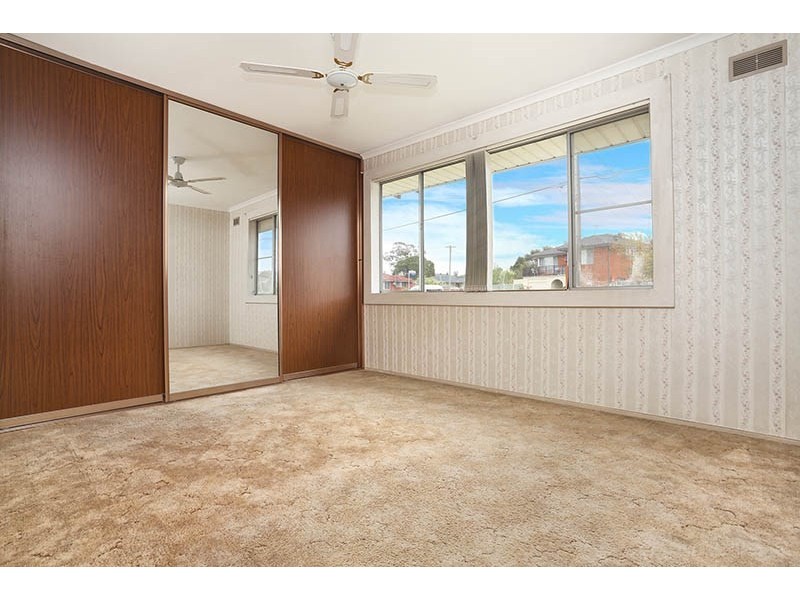 Fairfield West NSW 2165