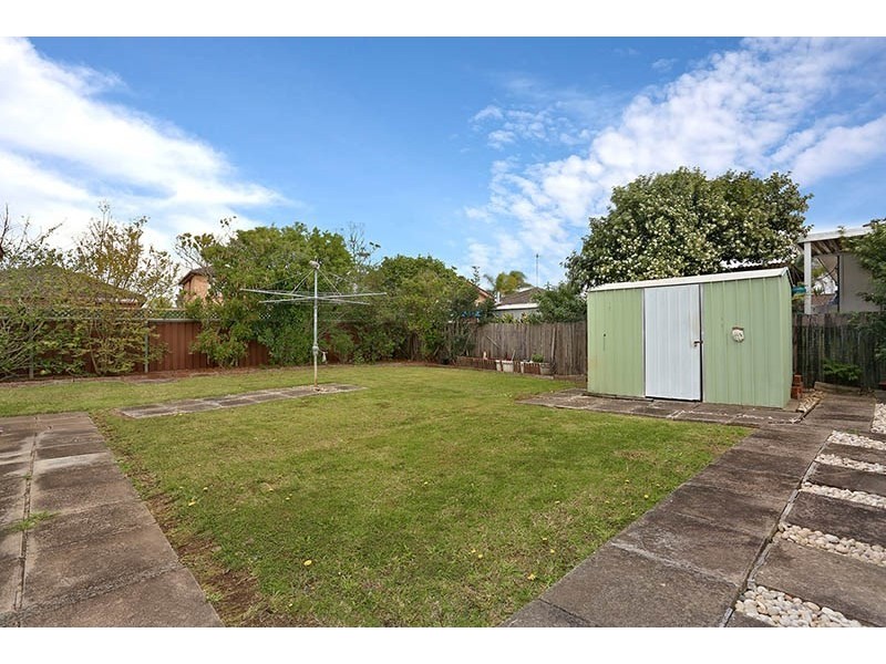 Fairfield West NSW 2165