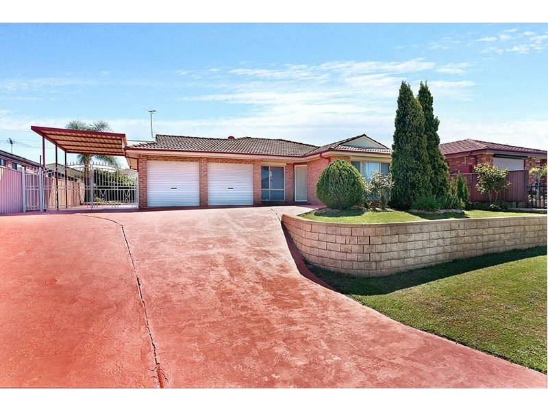 36 Sea Eagle Crescent, Green Valley NSW 2168