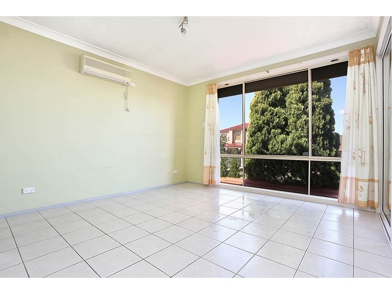 36 Sea Eagle Crescent, Green Valley NSW 2168