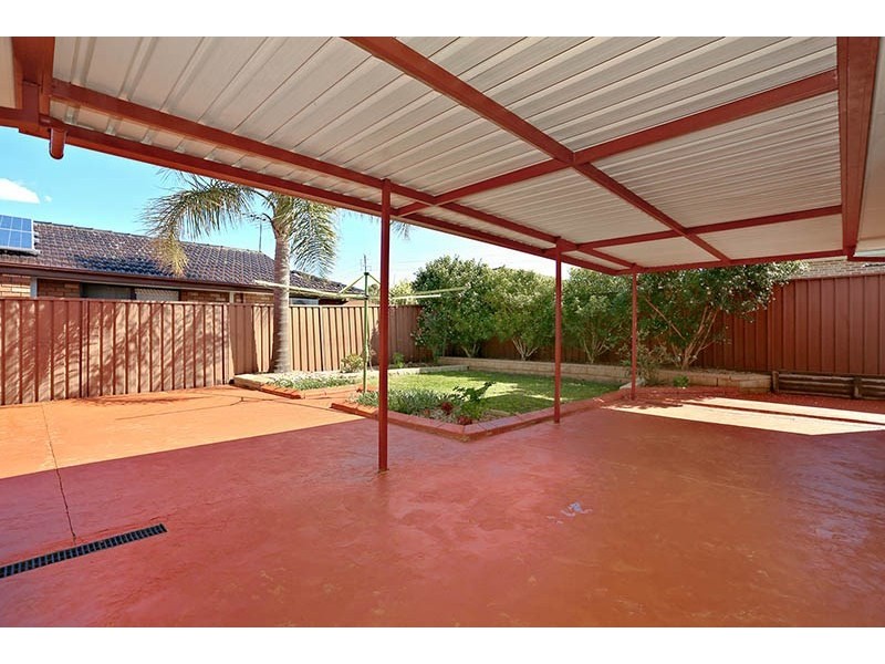 36 Sea Eagle Crescent, Green Valley NSW 2168