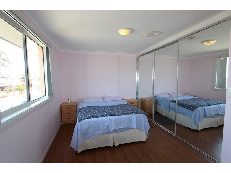 22 Ligar Street, Fairfield Heights NSW 2165