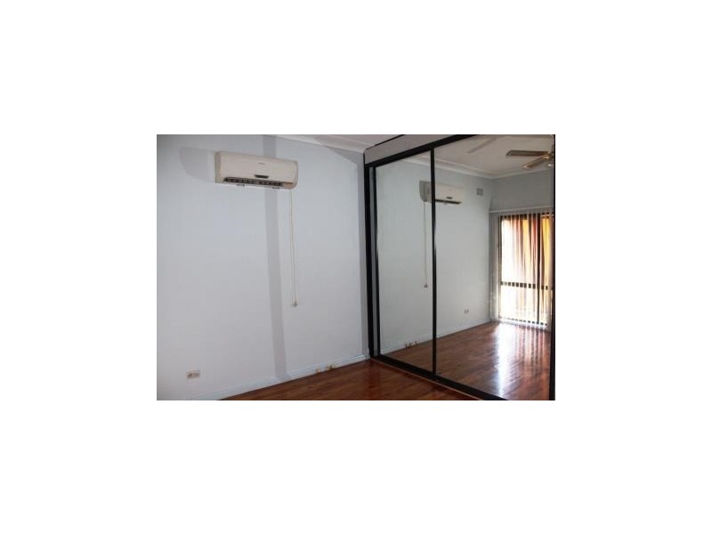 Fairfield West NSW 2165