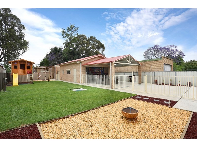 34 James Street, Fairfield East NSW 2165