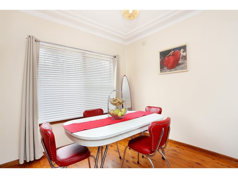 34 James Street, Fairfield East NSW 2165