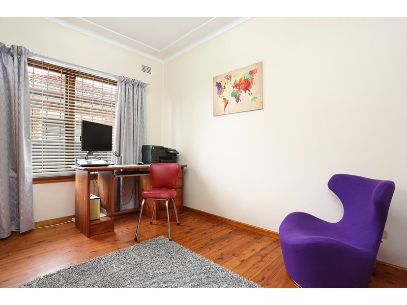 34 James Street, Fairfield East NSW 2165