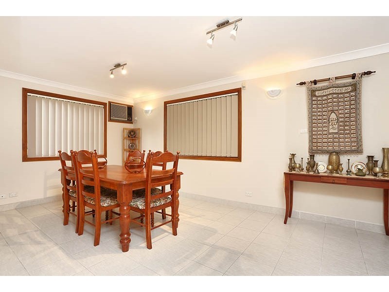 5 Buchan Place, Wetherill Park NSW 2164