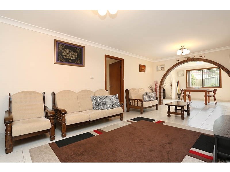 5 Buchan Place, Wetherill Park NSW 2164