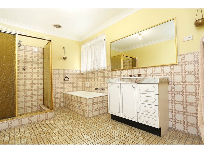 Bossley Park NSW 2176