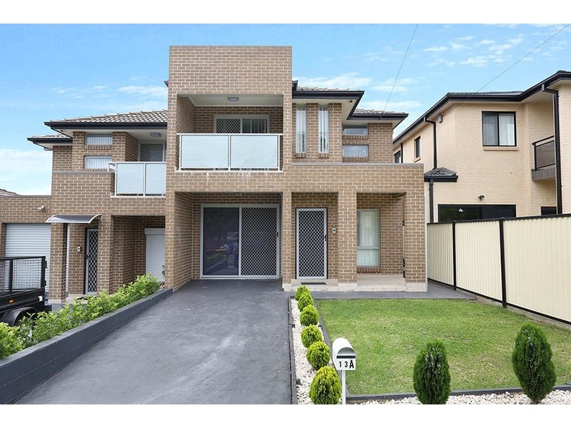 13A Rossiter Street, Smithfield NSW 2164