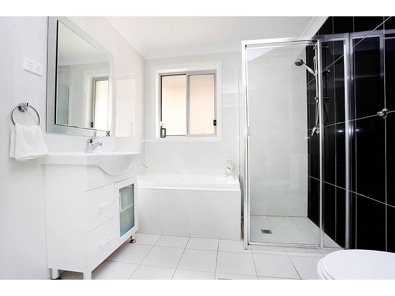 13A Rossiter Street, Smithfield NSW 2164