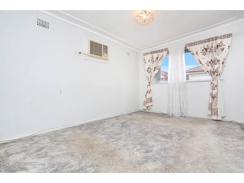 113 The Boulevarde, Fairfield Heights NSW 2165