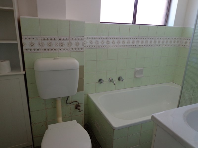 18/54 Broomfield Street, Cabramatta NSW 2166