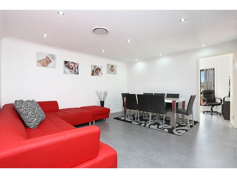 40 Hinkler Street, Smithfield NSW 2164