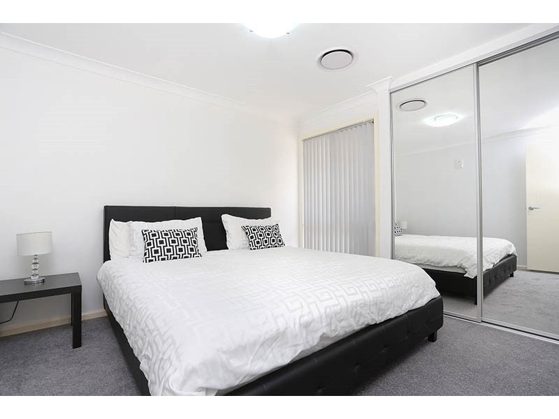 40 Hinkler Street, Smithfield NSW 2164