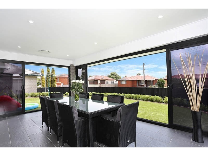 40 Hinkler Street, Smithfield NSW 2164