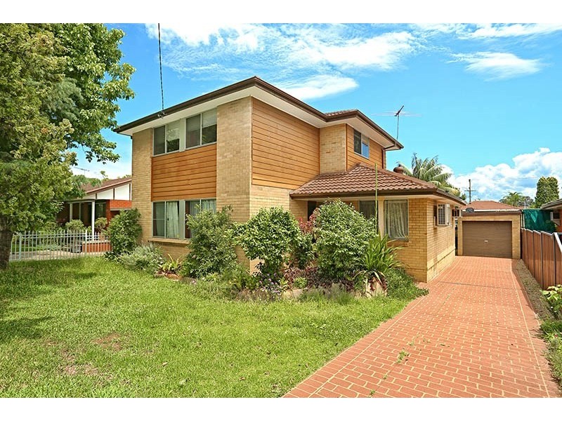 11 Kimberley Crescent, Fairfield West NSW 2165