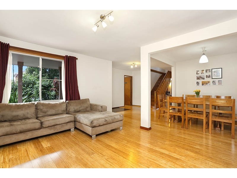 11 Kimberley Crescent, Fairfield West NSW 2165