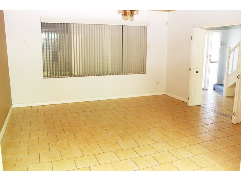 98 Humphries Road, St Johns Park NSW 2176