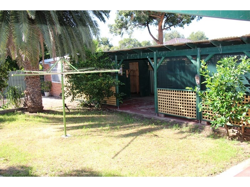 98 Humphries Road, St Johns Park NSW 2176