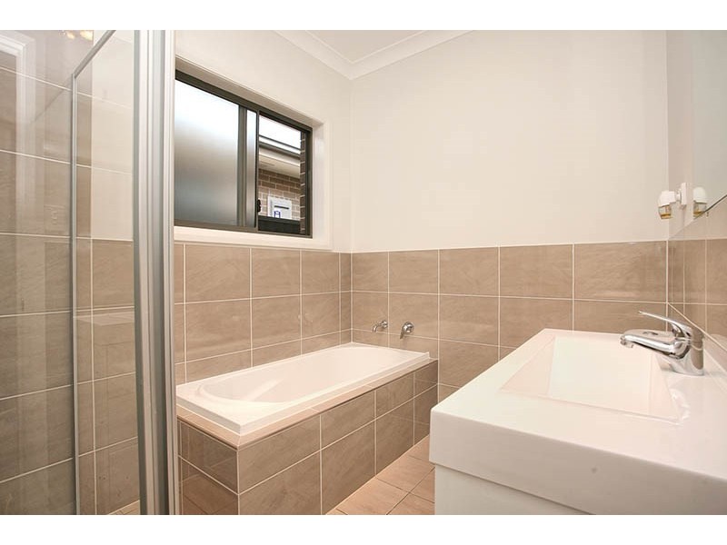 27 Inverell Avenue, Hinchinbrook NSW 2168