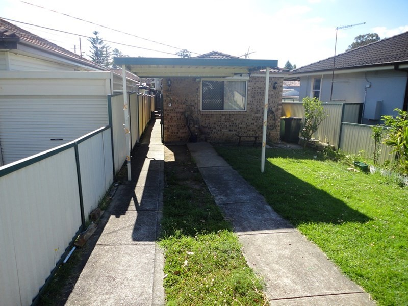 25A Quiros Avenue, Fairfield West NSW 2165