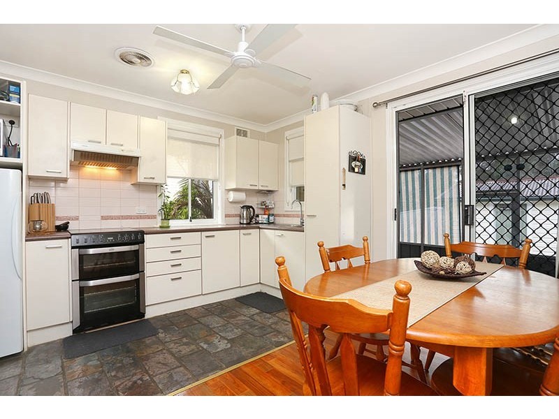 29 Crosby Crescent, Fairfield NSW 2165