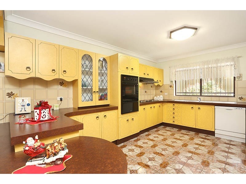 28 Garment Street, Prairiewood NSW 2176