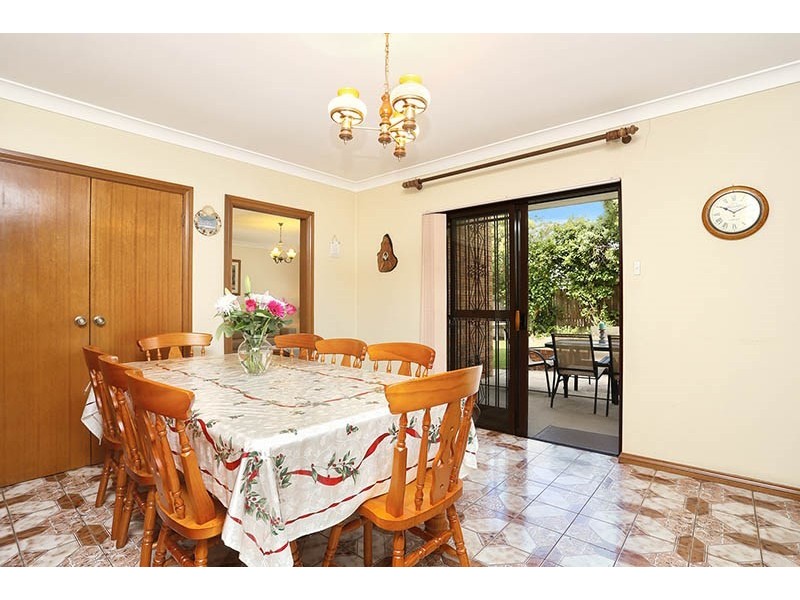 28 Garment Street, Prairiewood NSW 2176