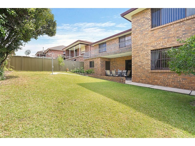 28 Garment Street, Prairiewood NSW 2176