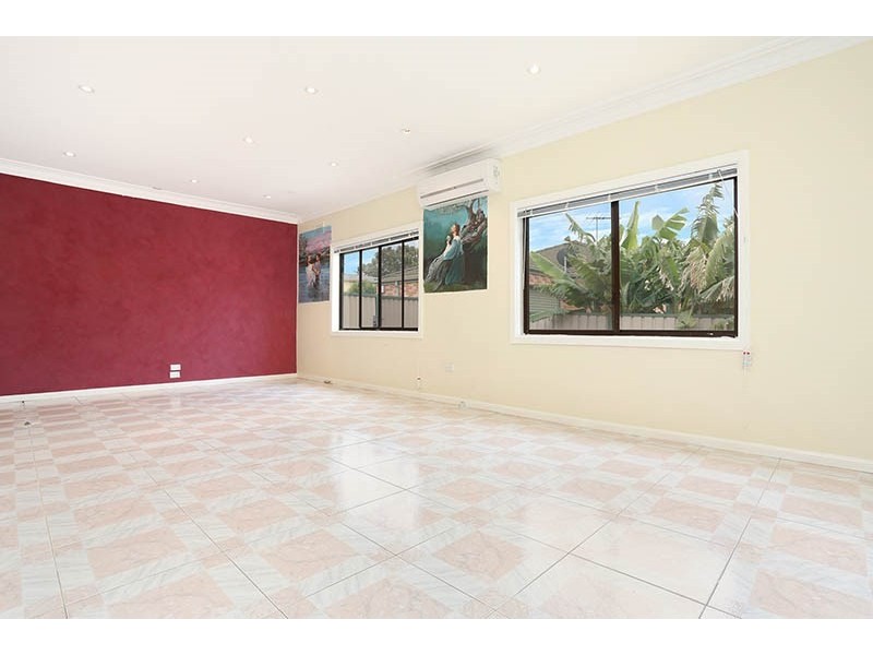 42 Eustace Street, Fairfield Heights NSW 2165