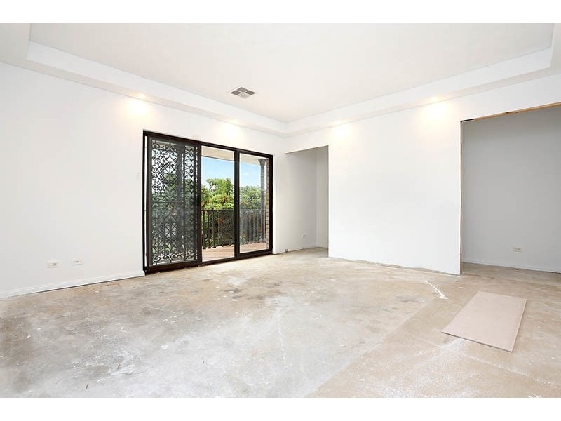 12 Peel Street, Canley Heights NSW 2166