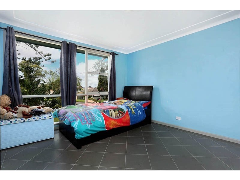 21 Flinders Street, Fairfield West NSW 2165