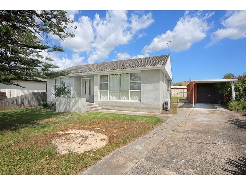 21 Flinders Street, Fairfield West NSW 2165