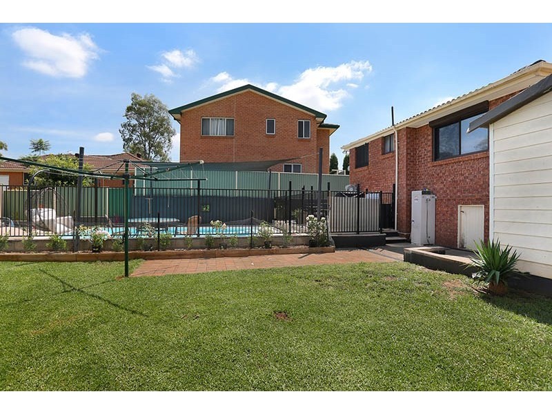 246 Edensor Road, Edensor Park NSW 2176