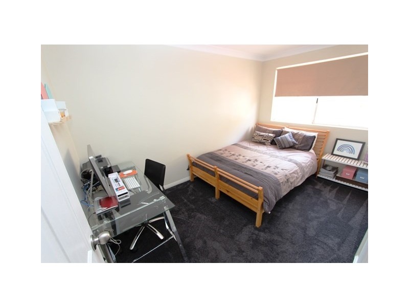 9 Cuthbert Crescent, Edensor Park NSW 2176